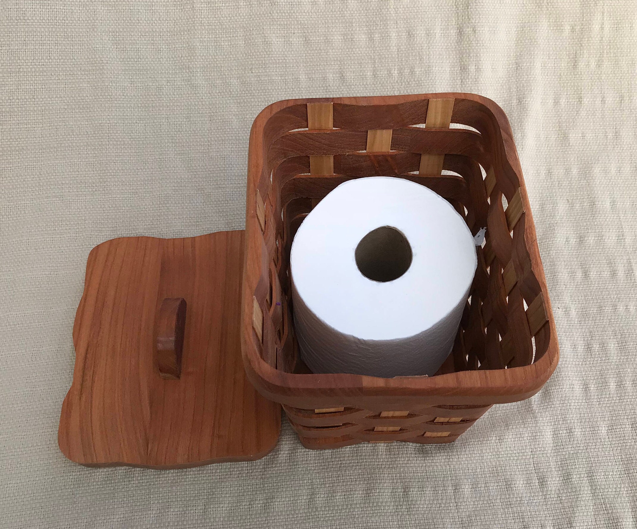 Single Toilet roll storage with lid