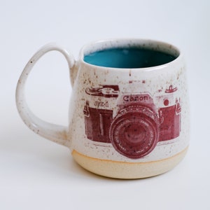 Taza con cámara PERSONALIZADA Hecha a mano