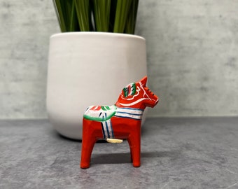 Miniature Grannas A. Olsson Äkta Dala Horse - 2" - Sweden