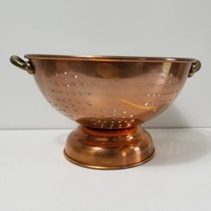 Colador grande de cobre y latón