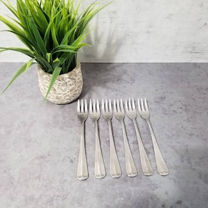 Rogers Seafood Cocktail Forks - Korea