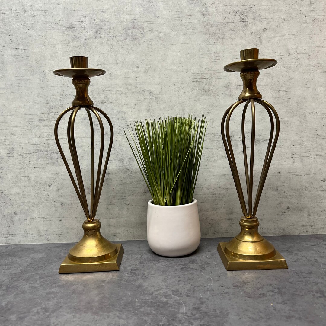 Brass Candlesticks with ribbed stem x2
