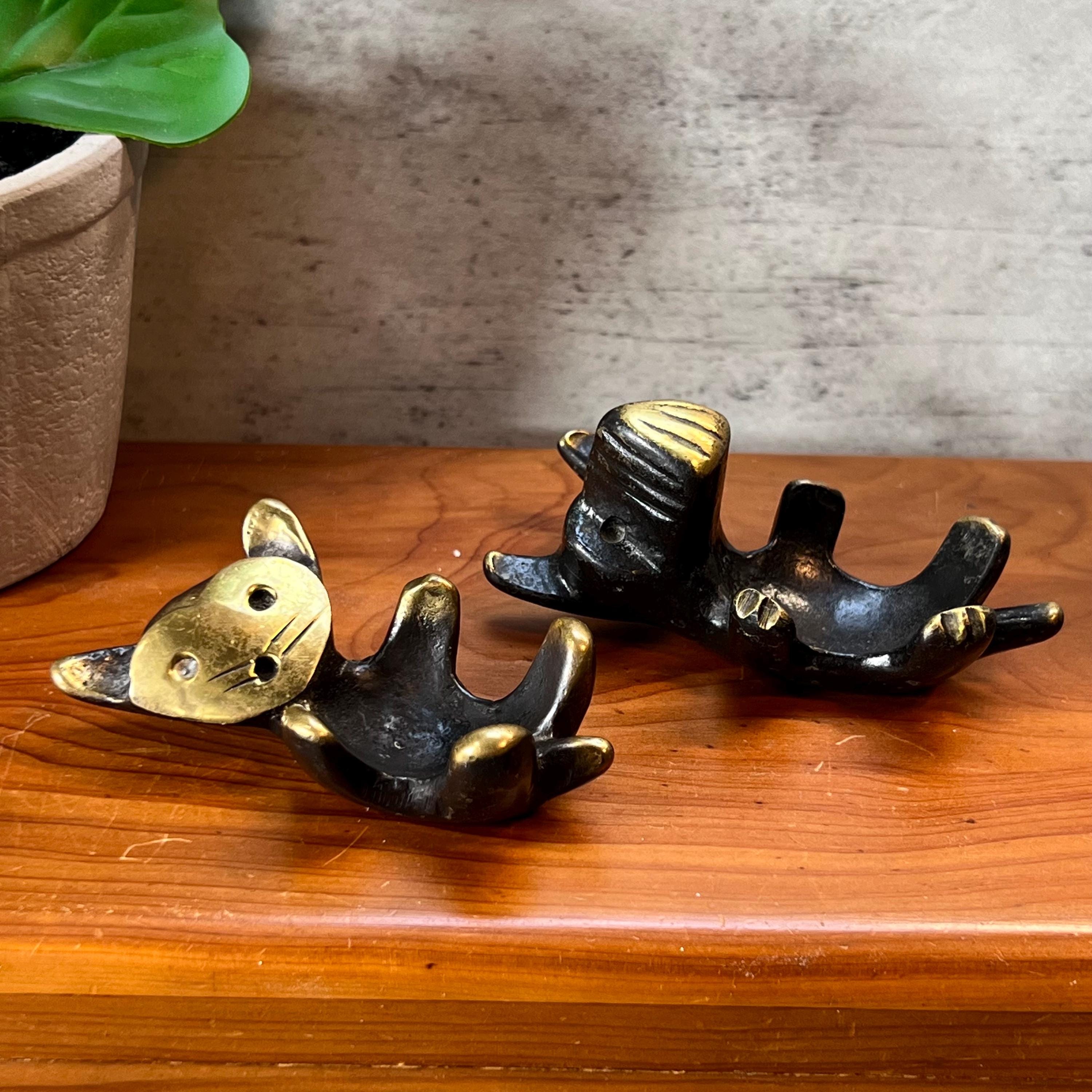 Brass Walter Boss Style Dog & Cat Ring Holders