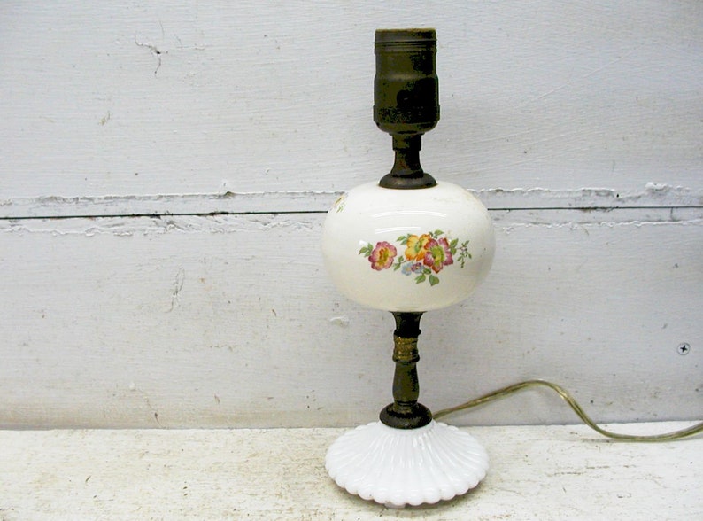 Vintage Nursery Lamp Table Petite Childs Shabby Cottage Glass Painted