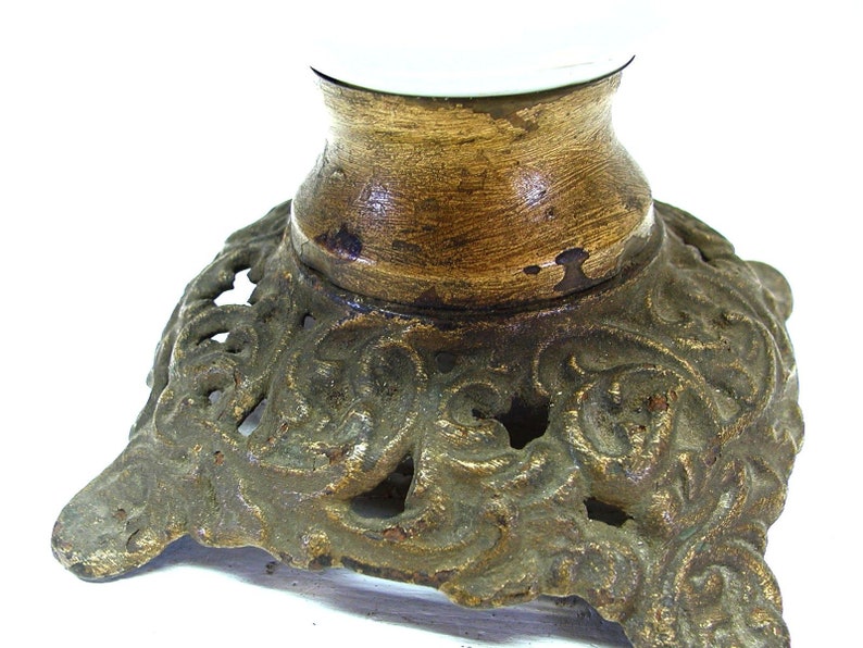 Antique Oil Lamp GWTW Style Kerosene Lamp Cast Iron Base Etsy