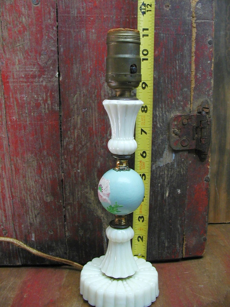 Vintage Nursery Lamp / Table Lamp / Petite Lamp / Childs Lamp Etsy