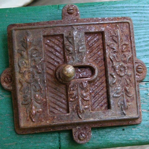 Architectural Salvage Ornate Steam Punk Industrial Cast Iron Stove Piece Rusty