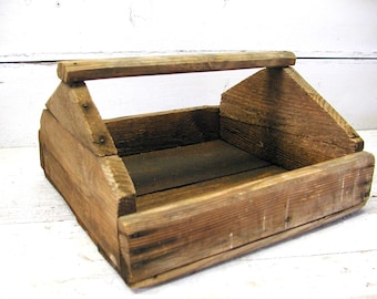 Primitive Wooden Tools Tote Toolbox Box Crafts Unique Table Centerpiece Upson Nut  Division