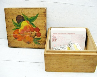 Vintage Wooden Recipe Box - Betty Crocker Recipe Cards - Retro Kitchen - Shabby Kitsch Boho  - Trinket Box