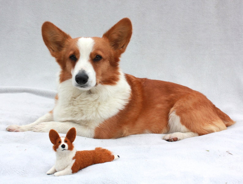 CUSTOM Felt Pet Portrait: Tiny Felt Dogs, Cats and Critters to Match Your Pet. Made with 100% wool. image 6