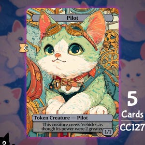 Puede incluir: Una tarjeta coleccionable rectangular que muestra un gatito verde y blanco con gafas de aviador y un collar de cuero. La tarjeta está etiquetada como Pilot, Token Creature - Pilot, e incluye el texto: This creature crews Vehicles as though its power were 2 greater.