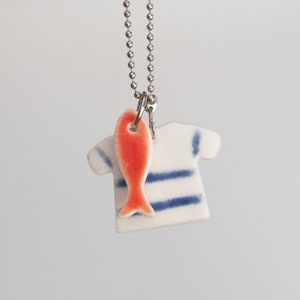 Sailor's shirt - pendant necklace on beaded chain