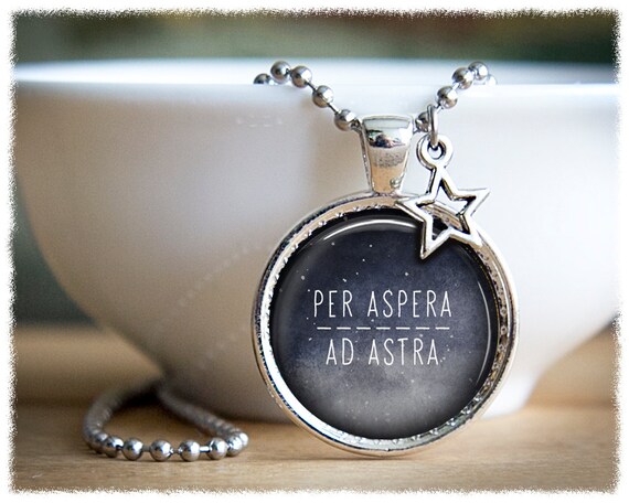 Per aspera. Ad astra per aspera перевод на русский. Ad astra per aspera перевод на русский. Per aspera ad astra через тернии к звездам. пер аспера.