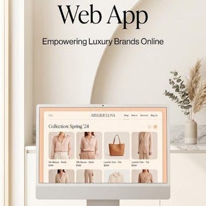 Pu&ograve; includere: Un monitor di computer mostra un sito web di e-commerce per Atelier Luna con una collezione Primavera '24 di abbigliamento e borse. Il testo recita: Fast, Secure & Scalable E-Commerce Web App, Empowering Luxury Brands Online, Elevate Your Business. Scale Seamlessly.