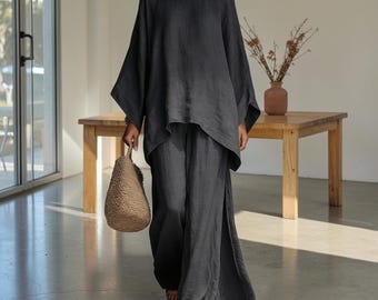 Completo da donna a due pezzi con pantaloni a gamba larga, top ampio a maniche lunghe e pantaloni comodi, outfit casual minimalista, ideale per lavoro, viaggi e vacanze.