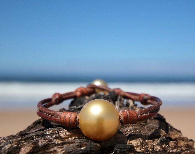 Single ENORMOUS round South sea cultured gold pearl on leather, huge fine cultured pearl bracelet, leather and pearl jewelry, boho, St Barth