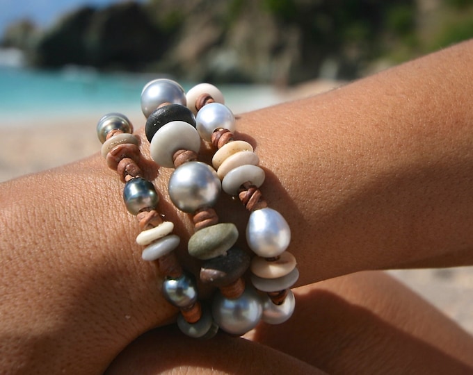 Tahitian round pearls and pebbles strung on leather for a perfect bohochic bracelet, beach summer jewelry, St Barts fashion, seaside coastal