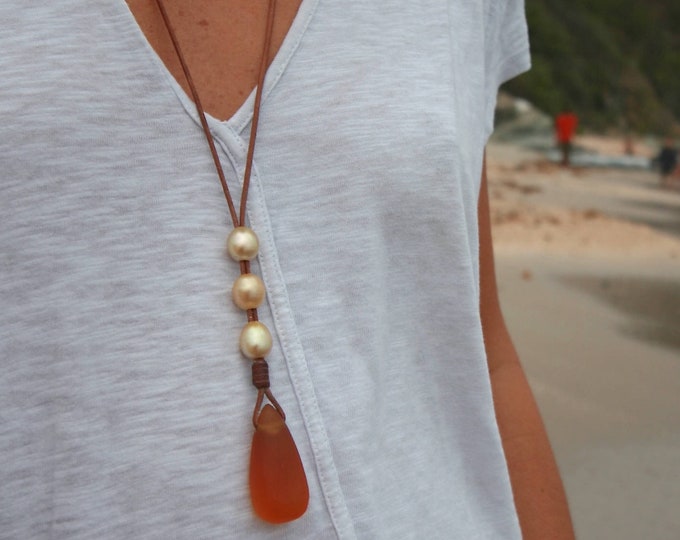 Crystal glass drop focal pendant on leather with fine Australian pearls necklace, sea glass jewelry, St Barth island, boho-chic sautoir.