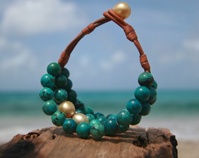 Multiple turquoise strands bracelet with cultured gold pearls, St Barts island, St Barthelemy, organic and mineral jewelry, bohochic, beach.