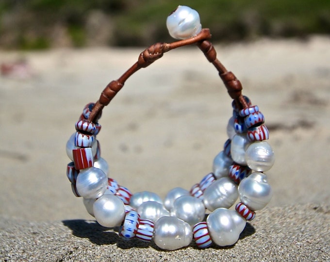 Leather and south sea white pearls bracelet strung with ancient African trade beads, St Barts jewelry, jewelry for the beach, bohemian style