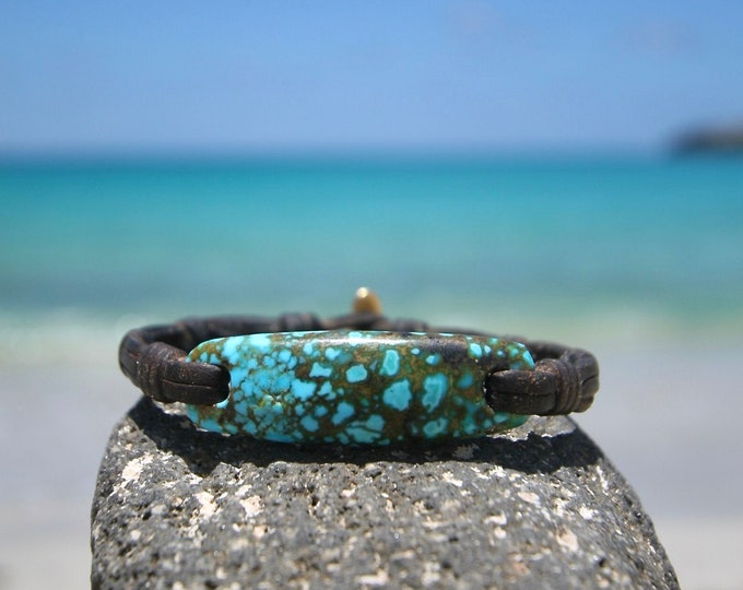 Rare Turquoise and 18k gold bracelet, St Barts jewelry, tailor made leather bracelet with 18k gold clasp from Saint barthelemy island