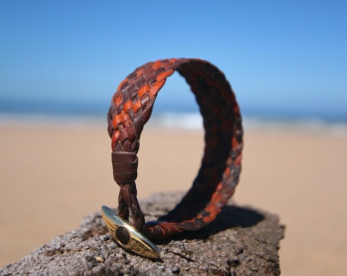 Genuine handmade 18k huge gold clasp mounted on vegan tan multicolor braided leather, super luxury bracelet, St Barth design seaside jewelry