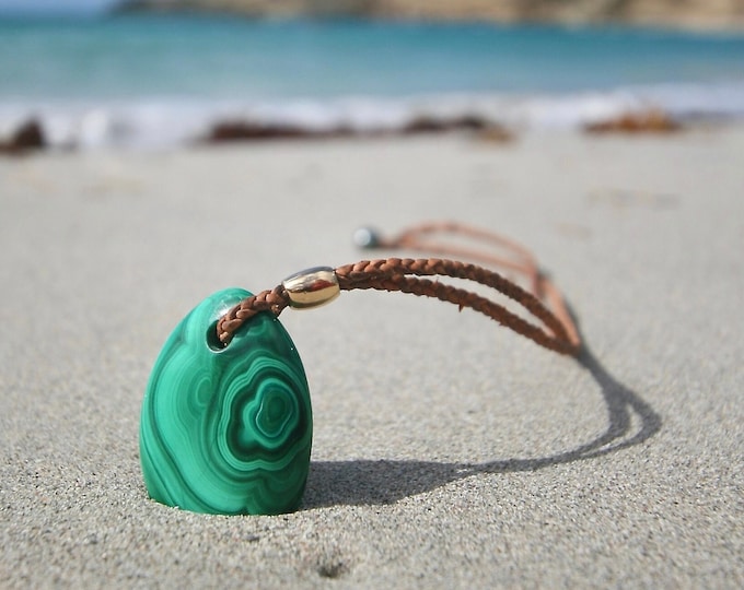 Malachite pebble necklace with 18k gold element mounted on leather with Tahitian pearl clasp, hand carved, beach jewelry from St Barthelemy