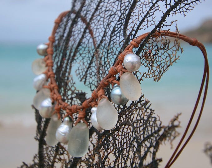 Cultured pearls and sea glass adaptable necklace on leather, Australian / Lombok pearl, beach jewelry, gypsy inspiration, boho, sea treasure