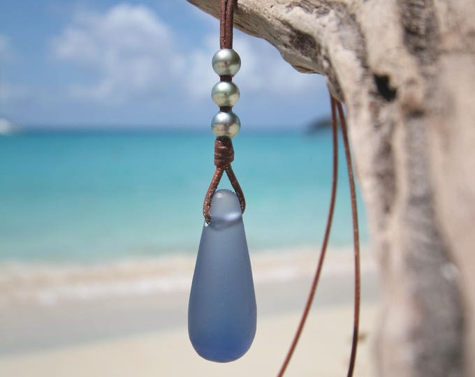 Sea glass drop focal pendant on leather with Tahitian pearls necklace, glass jewelry, St Barth island, bohemian-chic sautoir, cultured pearl