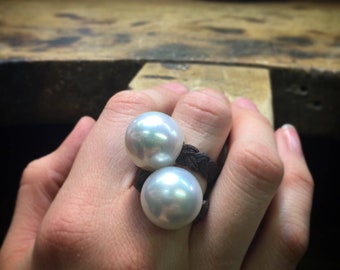 Fine pearl ring made to order and strung on leather, minimalist jewelry from St Barth island, bohochic beach jewelry, handmade unique rings