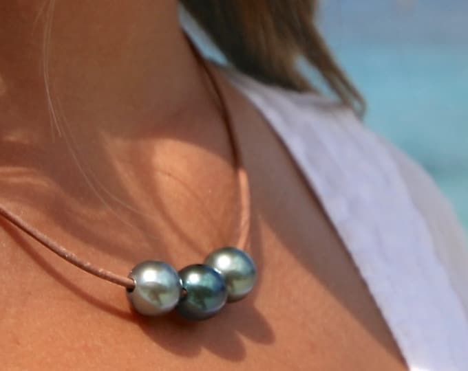 Versatile Necklace and Bracelet leather lariat strung with stunning Tahitian pearls. beach seaside coastal jewelry, bohemian chic wrap brac.