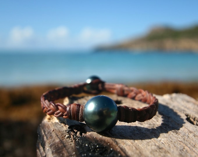 Braided leather with HUGE Tahitian black pearls, cultured pearl from Tahiti, masculine bracelet, bohemian inspiration, boho,  beach jewelry