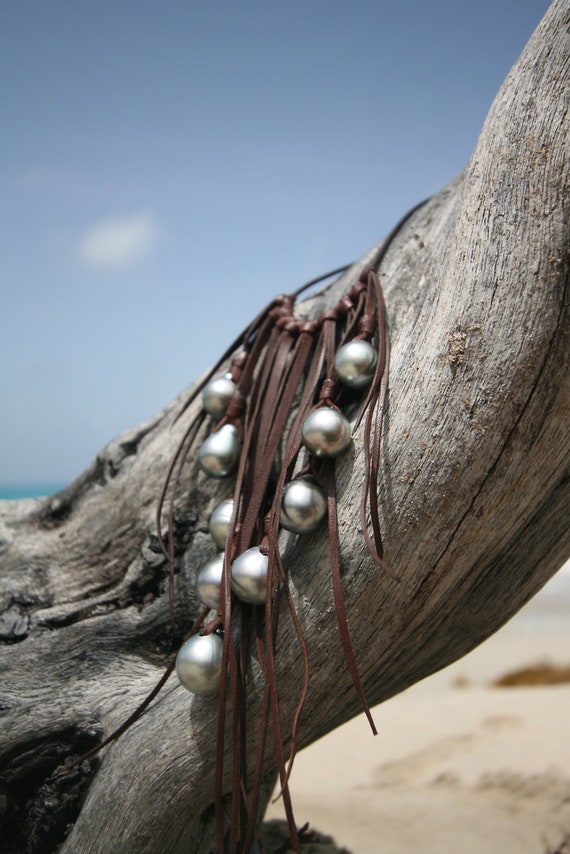 Tahitian cultured pearls grape with leather fringes, beach jewelery, bohemian organic jewelry, cultured saltwater pearls, St Barth.