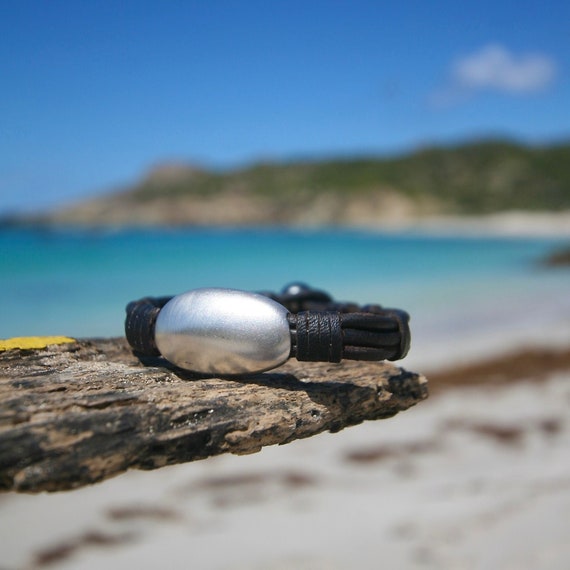 Silver pebble leather bracelet with Tahitian pearl clasp, St Barths silver & leather jewelry, beach jewelry, organic father day jewelry