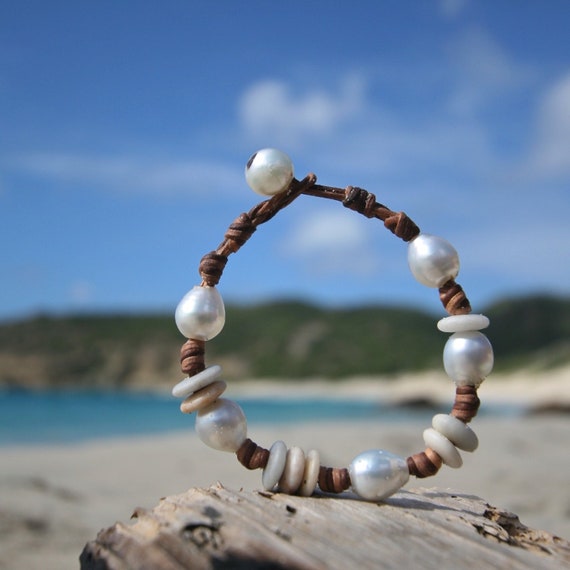 White Australian pearls strung with sea pebbles on leather, bohochic organic bracelet, beach summer jewelry, St Barts, seaside coastal