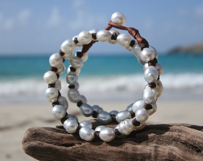 Double leather wrap bracelet for women with south sea cultured pearls, St Barts, seaside pearls, beach jewelry, leather jewelry and pearls