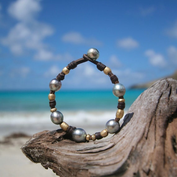 Tahitian pearls, leather and 18K gold bracelet from St Barth island, St Barth leather jewelry, summer beach vibe, Nantucket /  Hampton vibe
