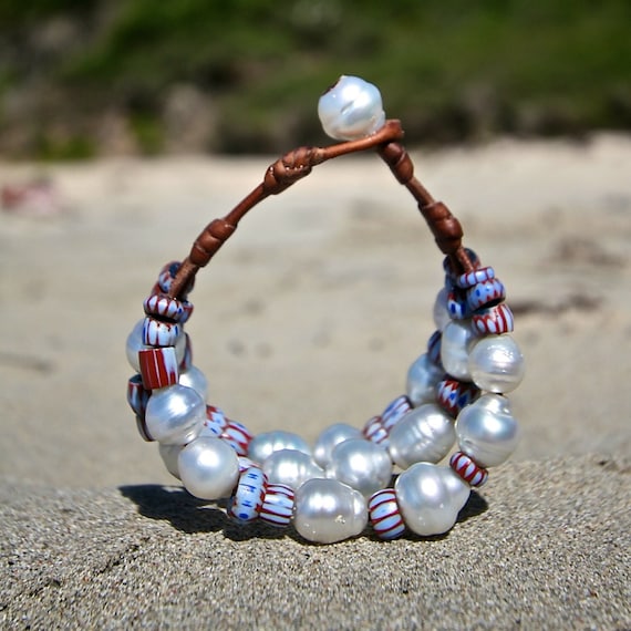 Leather and south sea white pearls bracelet strung with ancient African trade beads, St Barts jewelry, jewelry for the beach, bohemian style