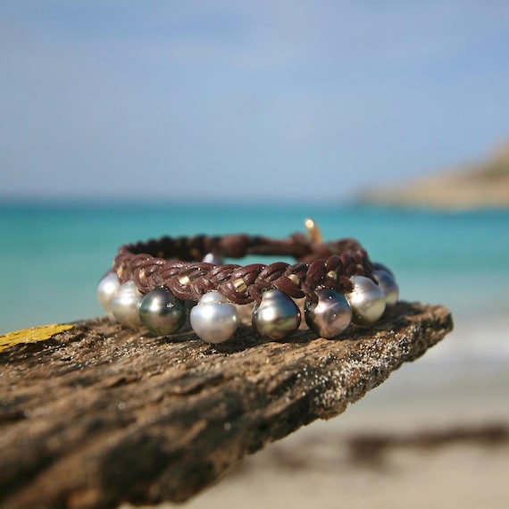 Tahitian pearls charm bracelet with solid gold elements strung on leather, cultured pearls, St Barth jewelry, gift for Christmas.