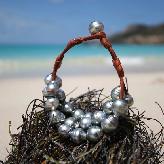 Triple strands bracelet of Tahitian silver pearls, St Barts island, St Barthelemy, cultured tahitian black pearls, organic jewelry, boho.