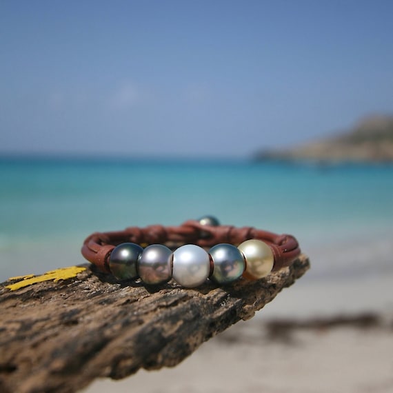 Multicolor cultured pearls leather bracelet from St Barth island, St Barth leather jewelry, summer beach jewelry, Nantucket /  Hampton vibe