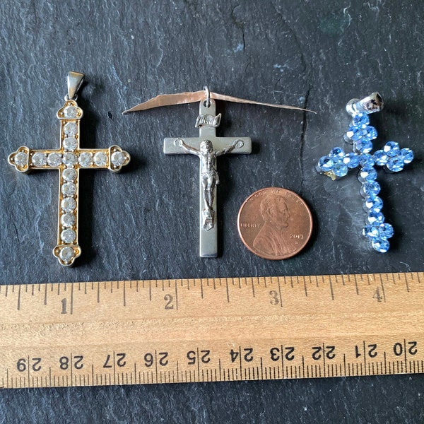 VTG simple French crucifix medal marked France o blue rhinestone faux crystal bud cross silver tone pendant relgious unisex gift for her him