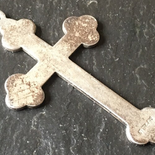 3/8 Inch Sterling Silver Budded Cross Earrings with Post Back Finding 3/8 Inch Sterling Silver Budded Cross Earrings with Post Back Finding