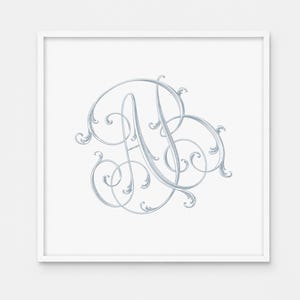 Op de afbeelding: Een vierkante witte lijst met een lichtblauw kalligrafisch monogram van de letters AB. Het ontwerp bevat ingewikkelde, krullende versieringen en decoratieve lijnen die de verstrengelde tekens vormen in het midden van de witte rand.
