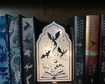 Fourth Wing–Inspired Dragon Book Nook – Fantasy Shelf Decor + Display Stand (Physical Item)