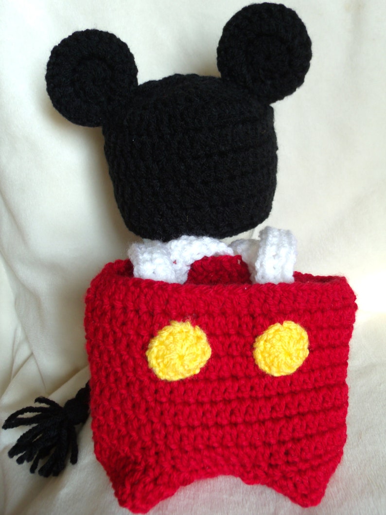 Crochet photo prop 'Mickey and Minnie' inspired sets sizes preemie-3months image 3