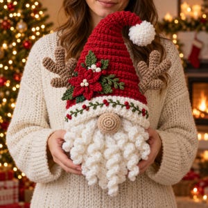 Crochet Christmas Gnome Door Hanger Pattern, Reindeer Antlers, Poinsettia, Curly Beard Wall Decor (PDF Download)