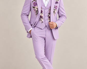 Herenpak in lavendelpaars met borduurwerk, driedelig, bloemenbruidssmoking, elegante formele kleding voor de bruidegom