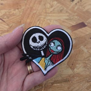 Jack and Sally - Nightmare Before Christmas - Halloween - Heart - Embroidered Iron On Patch
