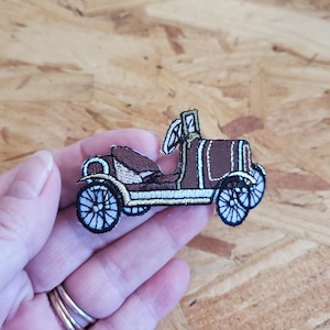 Car - Antique - Vintage - Vehicle - Transportation - Iron On Patch
